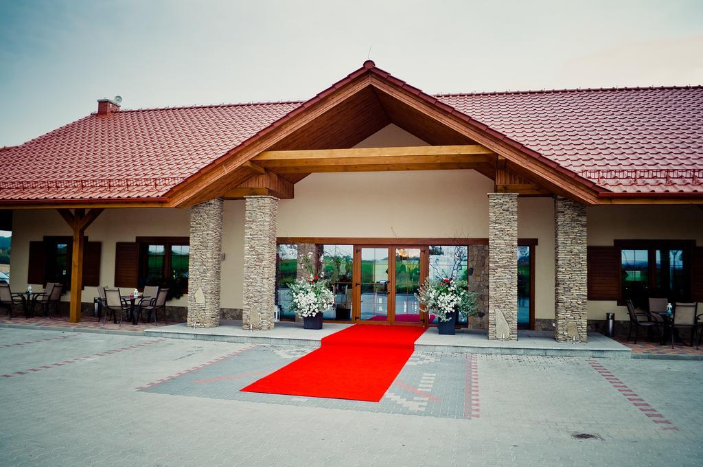 Hotel Bonsai Немча Экстерьер фото